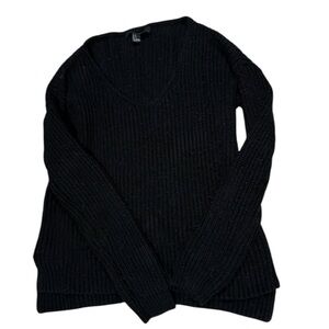 Forever 21 Black V-Neck Knit Sweater